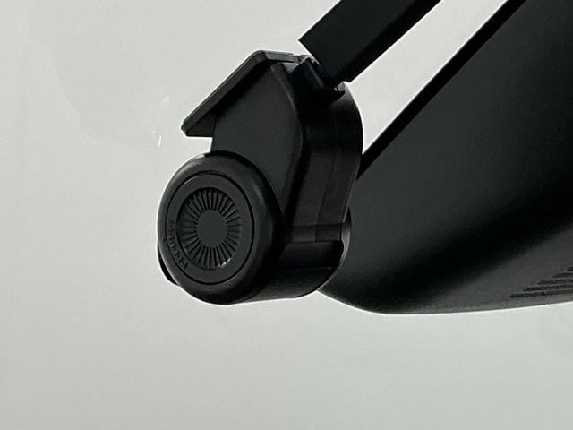 ロッキーX 雹害車両 ワンオーナー ナビTV ETC バックカメラ雹害車両 1年保証 ワンオーナー ナビTV ドラレコ ETC バックカメラ 前後コーナーセンサー DVD USB接続 Bluetooth オートハイビーム スマートキー 16インチ純正アルミホイール(兵庫県)の中古車