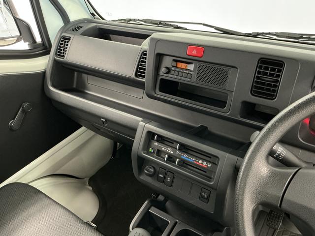 ハイゼットトラックスタンダード　農用スペシャル　４ＷＤ　５ＭＴ　ＥＴＣ　ラジオ４ＷＤ　ＭＴ車　１年保証　ＥＴＣ　ラジオ　センターデフロック　トランスファー　３方開　荷台作業灯　ゲートプロテクター　荷台マット　リアゲートチェーン　ドアバイザー　ヘッドライトレベライザー　エアコン（兵庫県）の中古車