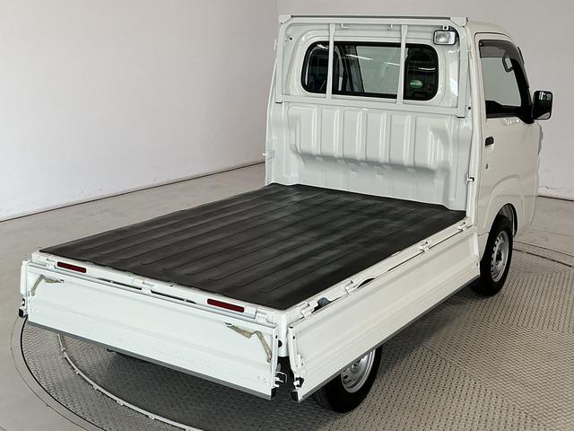 ハイゼットトラックスタンダード　農用スペシャル　４ＷＤ　５ＭＴ　ＥＴＣ　ラジオ４ＷＤ　ＭＴ車　１年保証　ＥＴＣ　ラジオ　センターデフロック　トランスファー　３方開　荷台作業灯　ゲートプロテクター　荷台マット　リアゲートチェーン　ドアバイザー　ヘッドライトレベライザー　エアコン（兵庫県）の中古車