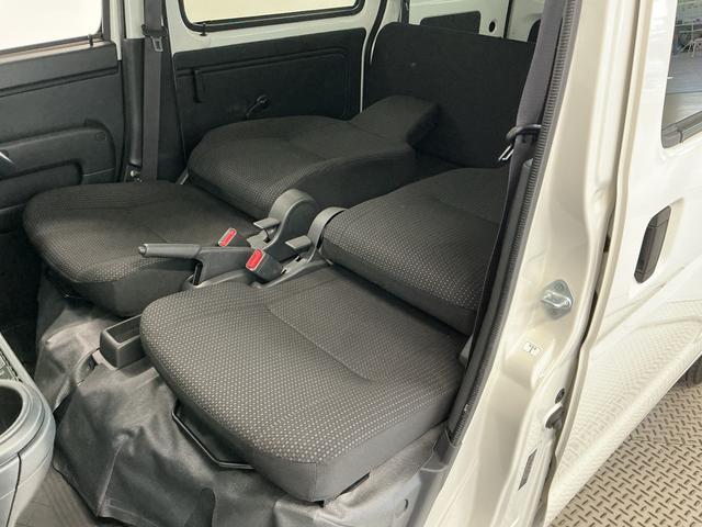 ハイゼットカーゴＤＸ　ＳＡIII　リアコーナーセンサー　ＬＥＤヘッドライトＡＴ車　走行無制限１年保証　リアコーナーセンサー　ラジオ　オートハイビーム　ＬＥＤヘッドライト　キーレスエントリー　アイドリングストップ　横滑り防止装置　ドアバイザー　両側スライドドア　スマアシ（兵庫県）の中古車