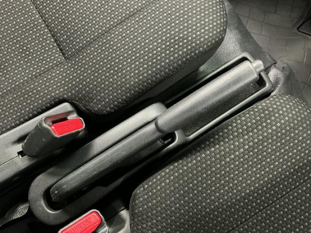 ハイゼットカーゴＤＸ　ＳＡIII　リアコーナーセンサー　ＬＥＤヘッドライトＡＴ車　走行無制限１年保証　リアコーナーセンサー　ラジオ　オートハイビーム　ＬＥＤヘッドライト　キーレスエントリー　アイドリングストップ　横滑り防止装置　ドアバイザー　両側スライドドア　スマアシ（兵庫県）の中古車