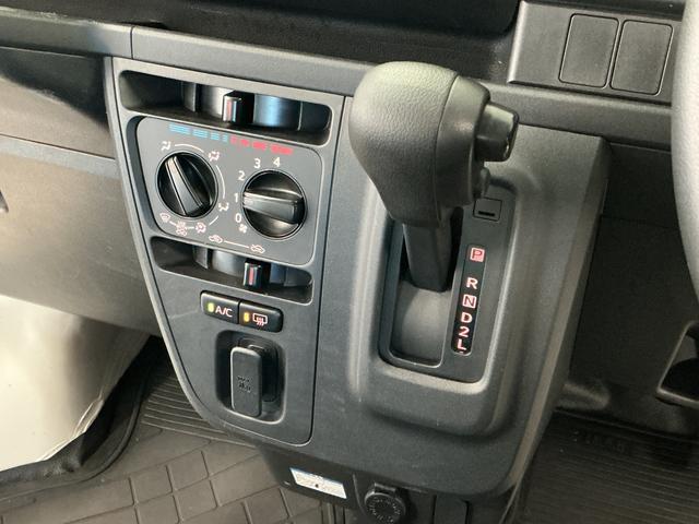ハイゼットカーゴＤＸ　ＳＡIII　リアコーナーセンサー　ＬＥＤヘッドライトＡＴ車　走行無制限１年保証　リアコーナーセンサー　ラジオ　オートハイビーム　ＬＥＤヘッドライト　キーレスエントリー　アイドリングストップ　横滑り防止装置　ドアバイザー　両側スライドドア　スマアシ（兵庫県）の中古車