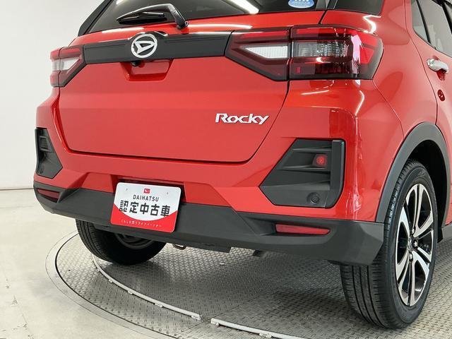 ロッキープレミアム　ワンオーナー　９インチナビＴＶ　ドラレコ　ＥＴＣ１年保証　ワンオーナー　９インチナビＴＶ　ドラレコ　ＥＴＣ　バックカメラ　ブラインドスポットモニター　アダプティブクルーズコントロール　コーナーセンサー　シートヒーター　１７インチ純正アルミホイール（兵庫県）の中古車