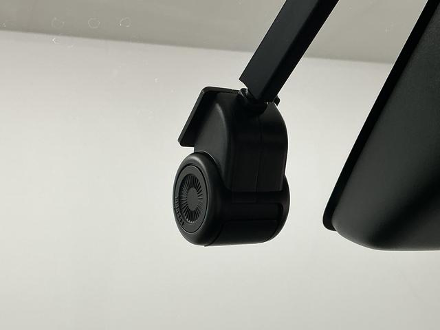ロッキープレミアムG HEV 禁煙 ワンオーナー 9インチナビTV1年保証 禁煙車 ワンオーナー 9インチナビTV ドラレコ ETC パノラマモニター アダプティブクルーズコントロール コーナーセンサー シートヒーター USB接続 17インチ純正アルミホイール(兵庫県)の中古車