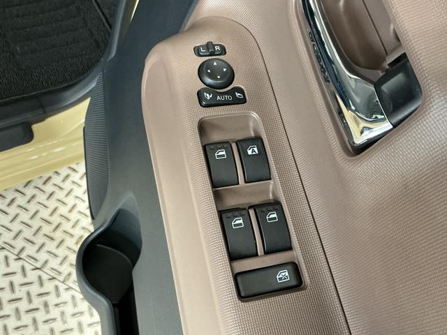 ムーヴキャンバスセオリーＧ　両側電動スライド　コーナーセンサー　スマートキー１年保証　ホットカップホルダー　両側電動スライドドア　前後コーナーセンサー　前席シートヒーター　オートハイビーム　ＬＥＤヘッドライト　プッシュスタート　アイドリングストップ　ＵＳＢチャージャー（兵庫県）の中古車