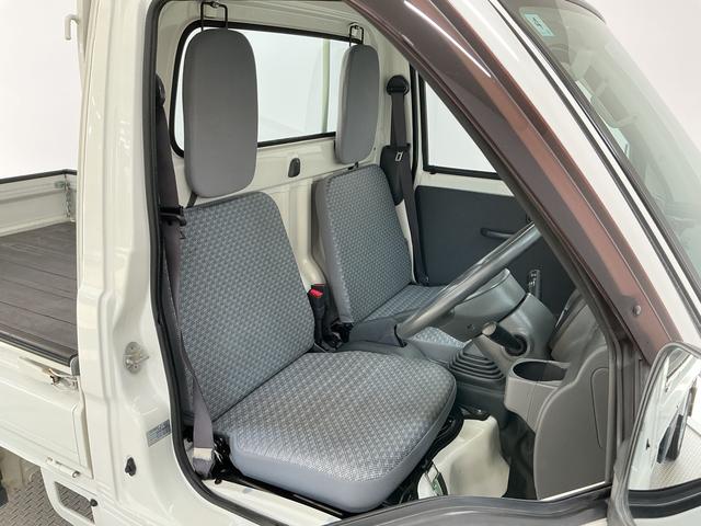 ハイゼットトラックエアコン・パワステ スペシャル 5MT ワンオーナーMT車 1年保証 ワンオーナー ポータブルナビ ラジオ 3方開 ゲートプロテクター 荷台マット リアゲートチェーン ドアバイザー ヘッドライトレベライザー シガーソケット マニュアルエアコン(兵庫県)の中古車