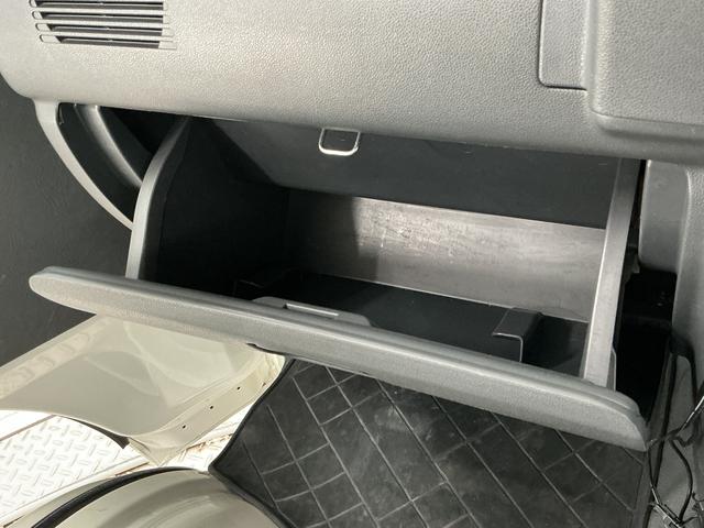 ハイゼットトラックエアコン・パワステ スペシャル 5MT ワンオーナーMT車 1年保証 ワンオーナー ポータブルナビ ラジオ 3方開 ゲートプロテクター 荷台マット リアゲートチェーン ドアバイザー ヘッドライトレベライザー シガーソケット マニュアルエアコン(兵庫県)の中古車