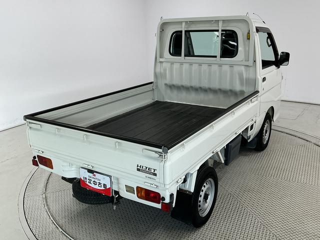 ハイゼットトラックエアコン・パワステ スペシャル 5MT ワンオーナーMT車 1年保証 ワンオーナー ポータブルナビ ラジオ 3方開 ゲートプロテクター 荷台マット リアゲートチェーン ドアバイザー ヘッドライトレベライザー シガーソケット マニュアルエアコン(兵庫県)の中古車