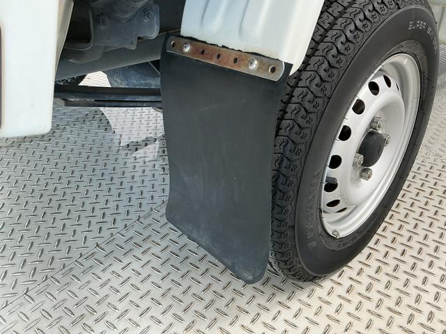 ハイゼットトラックエアコン・パワステ スペシャル 5MT ワンオーナーMT車 1年保証 ワンオーナー ポータブルナビ ラジオ 3方開 ゲートプロテクター 荷台マット リアゲートチェーン ドアバイザー ヘッドライトレベライザー シガーソケット マニュアルエアコン(兵庫県)の中古車