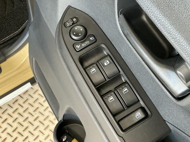 タントファンクロスリミテッド ETC クルコン 両側電動スライド走行無制限1年保証 ETC アダプティブクルーズコントロール 両側電動スライドドア 前後コーナーセンサー 前席シートヒーター ルーフレール オートハイビーム スマートキー 14インチ純正アルミホイール(兵庫県)の中古車