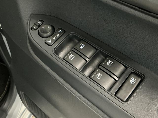 タントL 前後コーナーセンサー LEDヘッドライト スマートキー走行無制限1年保証 前後コーナーセンサー オートハイビーム LEDヘッドライト プッシュスタート アイドリングストップ 横滑り防止装置 オートエアコン ヘッドライトレベライザー 電動格納ドアミラー(兵庫県)の中古車