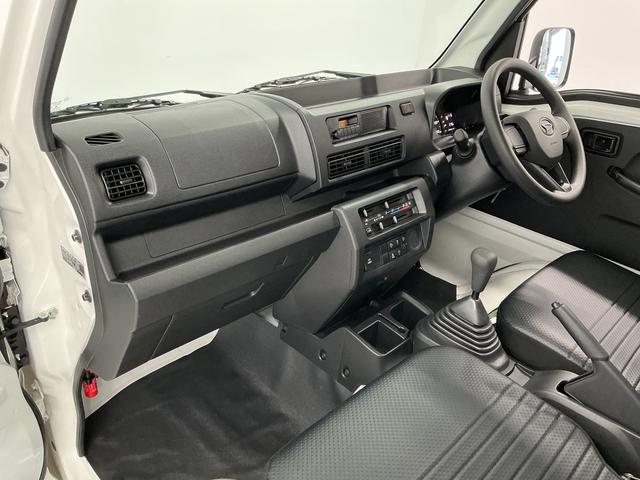 ハイゼットトラックスタンダード 5MT 前後コーナーセンサー オートハイビームMT車 1年保証 ラジオ 前後コーナーセンサー 3方開 オートハイビーム アイドリングストップ 横滑り防止装置 ヘッドライトレベライザー アクセサリーソケット スペアタイヤ スマートアシスト(兵庫県)の中古車