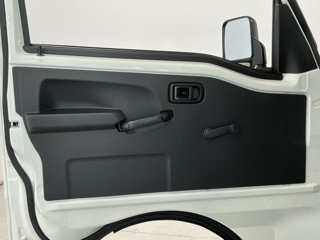 ハイゼットトラックスタンダード 5MT 前後コーナーセンサー オートハイビームMT車 1年保証 ラジオ 前後コーナーセンサー 3方開 オートハイビーム アイドリングストップ 横滑り防止装置 ヘッドライトレベライザー アクセサリーソケット スペアタイヤ スマートアシスト(兵庫県)の中古車
