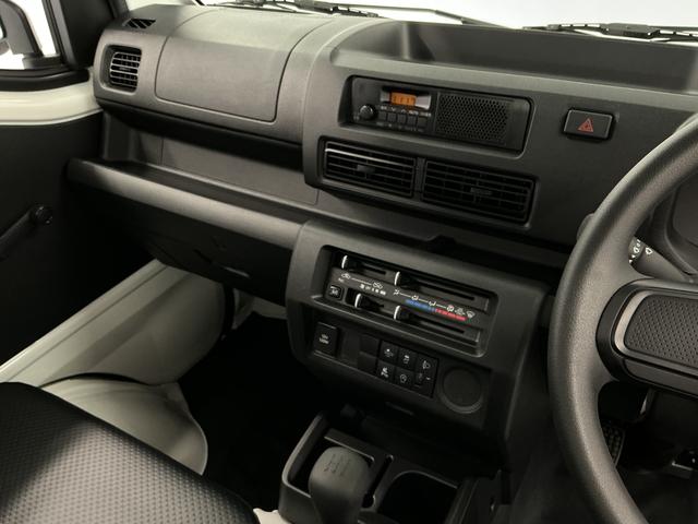 ハイゼットトラックスタンダード 5MT 前後コーナーセンサー オートハイビームMT車 1年保証 ラジオ 前後コーナーセンサー 3方開 オートハイビーム アイドリングストップ 横滑り防止装置 ヘッドライトレベライザー アクセサリーソケット スペアタイヤ スマートアシスト(兵庫県)の中古車
