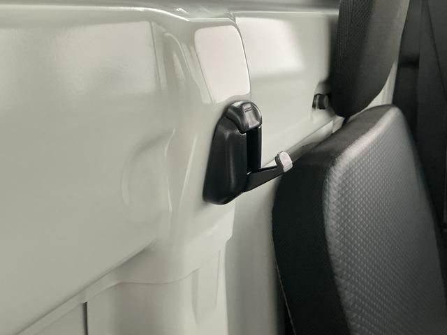 ハイゼットトラックスタンダード 5MT 前後コーナーセンサー オートハイビームMT車 1年保証 ラジオ 前後コーナーセンサー 3方開 オートハイビーム アイドリングストップ 横滑り防止装置 ヘッドライトレベライザー アクセサリーソケット スペアタイヤ スマートアシスト(兵庫県)の中古車