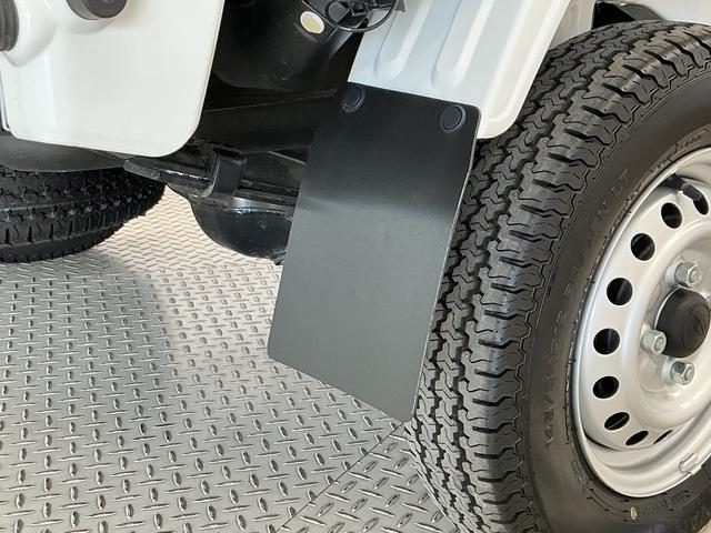 ハイゼットトラックスタンダード 5MT 前後コーナーセンサー オートハイビームMT車 1年保証 ラジオ 前後コーナーセンサー 3方開 オートハイビーム アイドリングストップ 横滑り防止装置 ヘッドライトレベライザー アクセサリーソケット スペアタイヤ スマートアシスト(兵庫県)の中古車