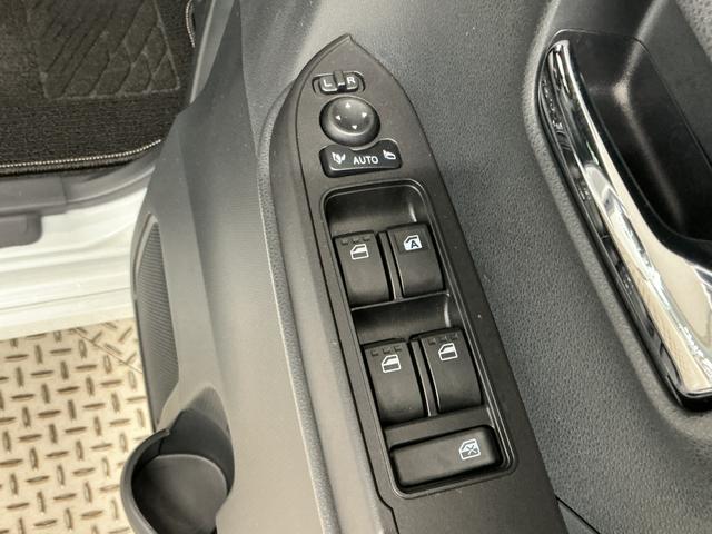 タントカスタムRS 両側電動スライドドア 前後コーナーセンサー走行無制限1年保証 両側電動スライドドア 前後コーナーセンサー 前席シートヒーター オートハイビーム LEDヘッドライト プッシュスタート オートブレーキホールド 15インチ純正アルミホイール(兵庫県)の中古車
