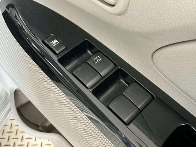 デイズJ 禁煙 CDオーディオ ETC コーナーセンサー キーレス1年保証 禁煙車 CDオーディオ ETC 前後コーナーセンサー 衝突軽減ブレーキ キーレスエントリー 横滑り防止装置 ヘッドライトレベライザー 電動格納ドアミラー アクセサリーソケット ベンチシート(兵庫県)の中古車