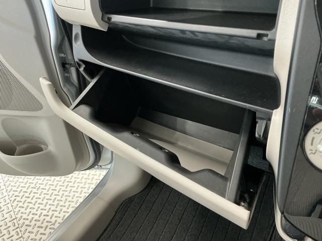 デイズJ 禁煙 CDオーディオ ETC コーナーセンサー キーレス1年保証 禁煙車 CDオーディオ ETC 前後コーナーセンサー 衝突軽減ブレーキ キーレスエントリー 横滑り防止装置 ヘッドライトレベライザー 電動格納ドアミラー アクセサリーソケット ベンチシート(兵庫県)の中古車