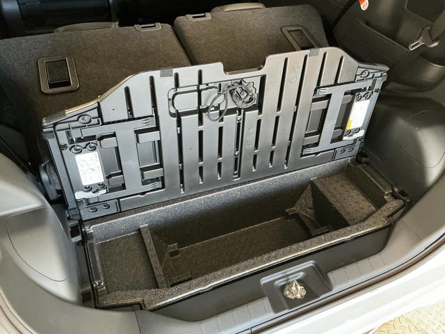 タントカスタムＲＳ　９インチディスプレイオーディオ　バックカメラ１年保証　９インチディスプレイオーディオ　バックカメラ　両側電動スライドドア　前後コーナーセンサー　前席シートヒーター　ＨＤＭＩ　ＵＳＢ接続　Ｂｌｕｅｔｏｏｔｈ　１５インチ純正アルミホイール（兵庫県）の中古車