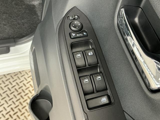 タントカスタムRSリミテッド1年保証 9インチディスプレイオーディオ ETC バックカメラ アダプティブクルーズコントロール 両側電動スライドドア 前後コーナーセンサー シートヒーター USB接続 15インチ純正アルミホイール(兵庫県)の中古車