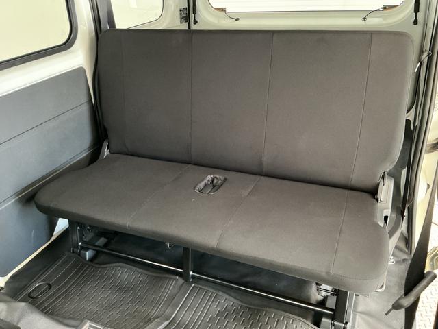 ハイゼットカーゴＤＸ　ＣＶＴ　ＥＴＣ　前後コーナーセンサー　キーレス　ラジオＣＶＴ車　１年保証　ＥＴＣ　前後コーナーセンサー　ラジオ　キーレスエントリー　オートハイビーム　アイドリングストップ　横滑り防止装置　オートライト　両側スライドドア　オーバーヘッドシェルフ（兵庫県）の中古車