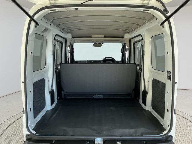 ハイゼットカーゴＤＸ　ＣＶＴ　ＥＴＣ　前後コーナーセンサー　キーレス　ラジオＣＶＴ車　１年保証　ＥＴＣ　前後コーナーセンサー　ラジオ　キーレスエントリー　オートハイビーム　アイドリングストップ　横滑り防止装置　オートライト　両側スライドドア　オーバーヘッドシェルフ（兵庫県）の中古車