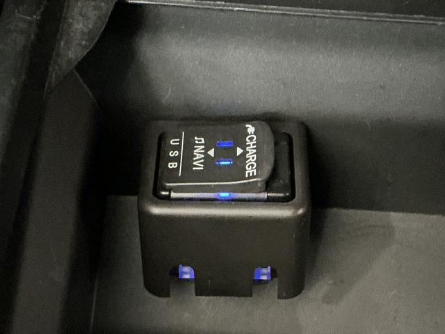 ハイゼットカーゴDX AT ナビTV キーレスエントリー 両側スライドドアAT車 1年保証 ナビTV DVD USB接続 Bluetooth キーレスエントリー アイドリングストップ 両側スライドドア ドアバイザー ヘッドライトレベライザー オーバーヘッドシェルフ(兵庫県)の中古車