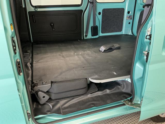 ハイゼットカーゴDX AT ナビTV キーレスエントリー 両側スライドドアAT車 1年保証 ナビTV DVD USB接続 Bluetooth キーレスエントリー アイドリングストップ 両側スライドドア ドアバイザー ヘッドライトレベライザー オーバーヘッドシェルフ(兵庫県)の中古車