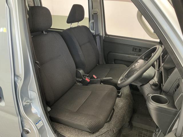 ハイゼットカーゴクルーズ 4WD 5MT 禁煙 ワンオーナー CDオーディオ4WD MT車 走行無制限1年保証 禁煙車 ワンオーナー CDオーディオ 両側スライドドア USB接続 キーレスエントリー アイドリングストップ ドアバイザー 電動格納ミラー オーバーヘッドシェルフ(兵庫県)の中古車