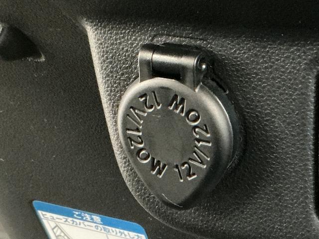 ハイゼットカーゴクルーズ 4WD 5MT 禁煙 ワンオーナー CDオーディオ4WD MT車 走行無制限1年保証 禁煙車 ワンオーナー CDオーディオ 両側スライドドア USB接続 キーレスエントリー アイドリングストップ ドアバイザー 電動格納ミラー オーバーヘッドシェルフ(兵庫県)の中古車