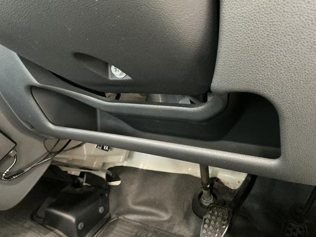 ハイゼットカーゴスペシャル AT ワンオーナー ETC ラジオ 両側スライドAT車 走行無制限1年保証 ワンオーナー ETC ラジオ 両側スライドドア ドアバイザー ヘッドライトレベライザー マニュアルエアコン オーバーヘッドシェルフ ラバーフロアマット 衝突安全ボディ(兵庫県)の中古車