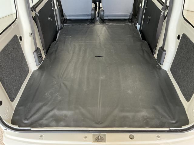 ハイゼットカーゴスペシャル AT ワンオーナー ETC ラジオ 両側スライドAT車 走行無制限1年保証 ワンオーナー ETC ラジオ 両側スライドドア ドアバイザー ヘッドライトレベライザー マニュアルエアコン オーバーヘッドシェルフ ラバーフロアマット 衝突安全ボディ(兵庫県)の中古車