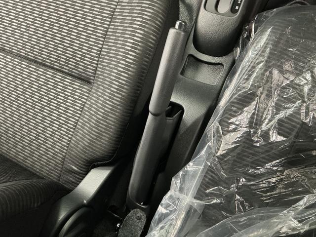 ハイゼットトラックジャンボエクストラ 3モード4WD CVT コーナーセンサー3モード電子制御式4WD CVT車 1年保証 前後コーナーセンサー 3方開 荷台作業灯 センターデフロック オートハイビーム LEDヘッドライト プッシュスタート 横滑り防止装置 電動格納ドアミラー(兵庫県)の中古車