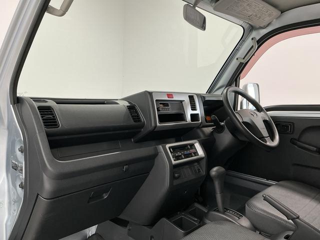 ハイゼットトラックスタンダード AT車 3方開 ラジオデッキ ドアバイザーAT車 走行無制限1年保証 ラジオデッキ ドアバイザー 3方開 12Vアクセサリーソケット マッドフラップ スペアタイヤ 禁煙車 マニュアルエアコン パワーステアリング(兵庫県)の中古車