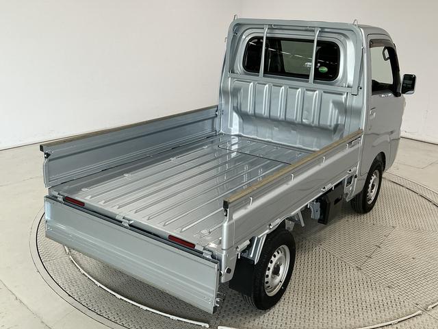 ハイゼットトラックスタンダード AT車 3方開 ラジオデッキ ドアバイザーAT車 走行無制限1年保証 ラジオデッキ ドアバイザー 3方開 12Vアクセサリーソケット マッドフラップ スペアタイヤ 禁煙車 マニュアルエアコン パワーステアリング(兵庫県)の中古車