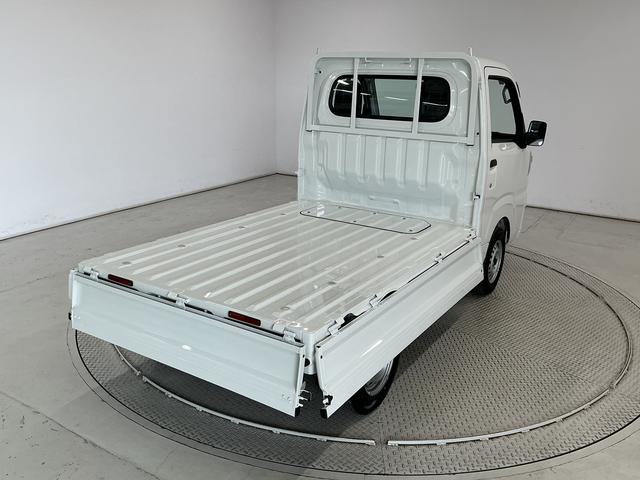 ハイゼットトラックスタンダード 4WD CVT 3方開 前後コーナーセンサー3モード電子制御式4WD CVT 走行無制限1年保証 ラジオデッキ 3方開 前後コーナーセンサー 衝突軽減ブレーキ 横滑り防止装置 オートハイビーム アイドリングストップ オートライト レーンアシスト(兵庫県)の中古車