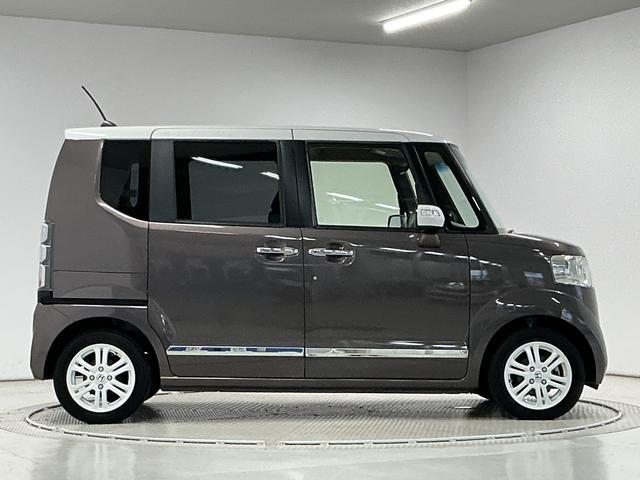 N−BOXG ターボSSパッケージ 純正ナビ ETC バックカメラ1年保証 禁煙車 純正ナビ ETC バックカメラ 両側電動スライドドア クルーズコントロール パドルシフト Bluetooth TV ツートンカラー 衝突軽減ブレーキ サイドエアバッグ 横滑り防止装置(兵庫県)の中古車