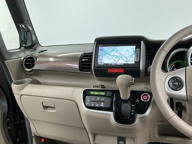 N−BOXG ターボSSパッケージ 純正ナビ ETC バックカメラ1年保証 禁煙車 純正ナビ ETC バックカメラ 両側電動スライドドア クルーズコントロール パドルシフト Bluetooth TV ツートンカラー 衝突軽減ブレーキ サイドエアバッグ 横滑り防止装置(兵庫県)の中古車