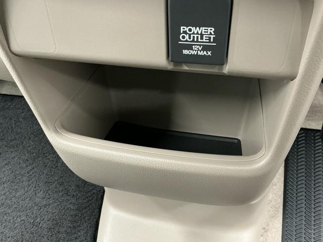 N−BOXG ターボSSパッケージ 純正ナビ ETC バックカメラ1年保証 禁煙車 純正ナビ ETC バックカメラ 両側電動スライドドア クルーズコントロール パドルシフト Bluetooth TV ツートンカラー 衝突軽減ブレーキ サイドエアバッグ 横滑り防止装置(兵庫県)の中古車