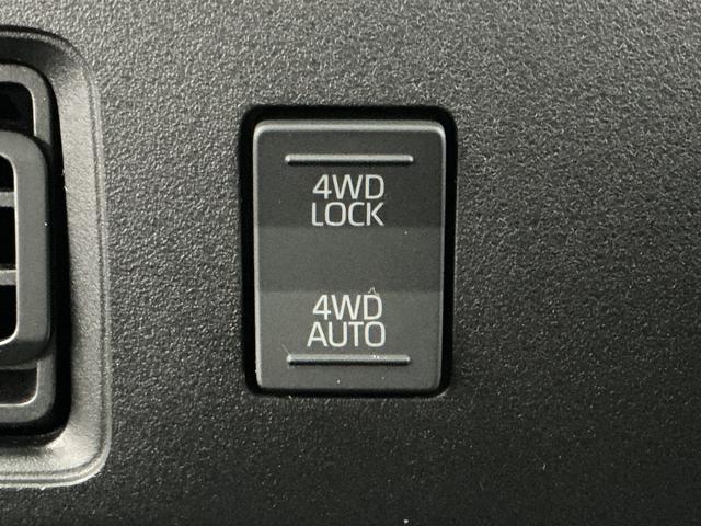 ハイゼットカーゴ 中古車 ＤＸ　３モード電子制御式４ＷＤ　ＣＶＴ　前後コーナーセンサー３モード電子制御式４ＷＤ　ＣＶＴ　１年保証　前後コーナーセンサー　ＬＥＤヘッドライト　衝突回避支援ブレーキ　オートハイビーム　横滑り防止装置　キーレスエントリー　アイドリングストップ　レーンアシスト
