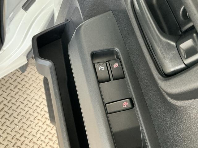 ハイゼットカーゴDX 3モード電子制御式4WD CVT 前後コーナーセンサー3モード電子制御式4WD CVT 1年保証 前後コーナーセンサー LEDヘッドライト 衝突回避支援ブレーキ オートハイビーム 横滑り防止装置 キーレスエントリー アイドリングストップ レーンアシスト(兵庫県)の中古車