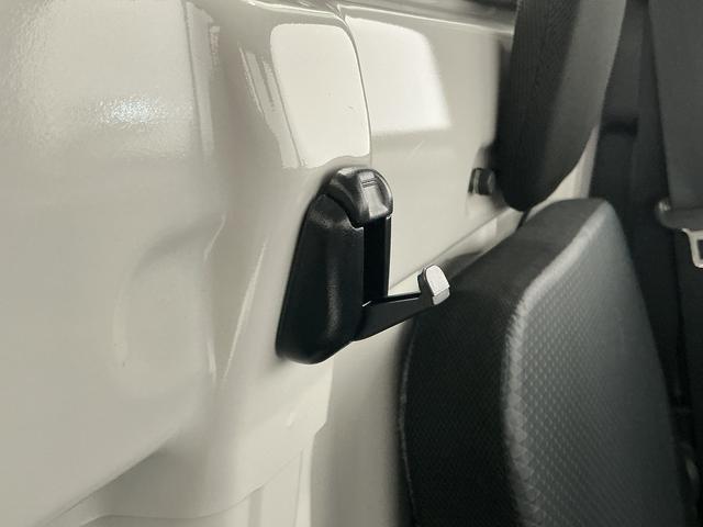 ハイゼットトラックスタンダード　ＣＶＴ　前後コーナーセンサー　オートハイビームＣＶＴ車　１年保証　ラジオ　前後コーナーセンサー　３方開　ゲートプロテクター　オートハイビーム　アイドリングストップ　横滑り防止装置　ヘッドライトレベライザー　アクセサリーソケット　スペアタイヤ（兵庫県）の中古車