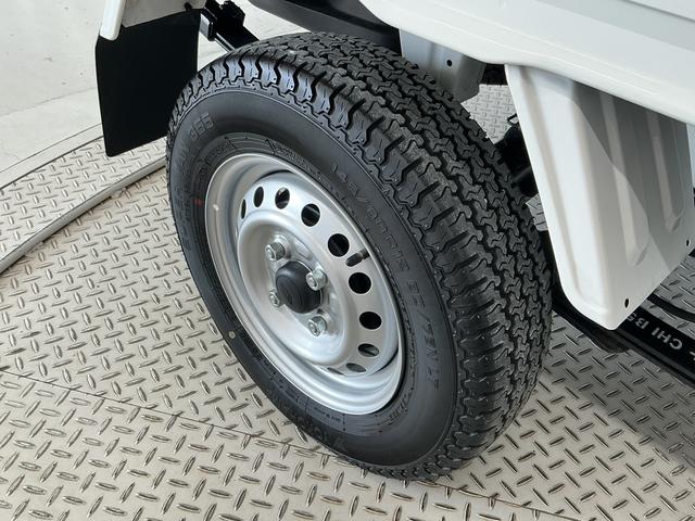 ハイゼットトラックスタンダード　ＣＶＴ　前後コーナーセンサー　オートハイビームＣＶＴ車　１年保証　ラジオ　前後コーナーセンサー　３方開　ゲートプロテクター　オートハイビーム　アイドリングストップ　横滑り防止装置　ヘッドライトレベライザー　アクセサリーソケット　スペアタイヤ（兵庫県）の中古車