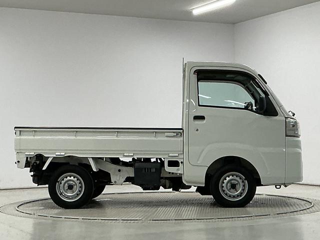 ハイゼットトラックスタンダード　ＡＴ　禁煙　ワンオーナー　ラジオ　３方開ＡＴ車　１年保証　禁煙車　ワンオーナー　ラジオ　３方開　ゲートプロテクター　リアゲートチェーン　キーレスエントリー　ドアバイザー　ヘッドライトレベライザー　オーバーヘッドシェルフ　パワーウインドウ（兵庫県）の中古車