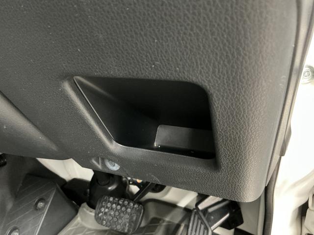 ハイゼットトラックスタンダード　ＡＴ　禁煙　ワンオーナー　ラジオ　３方開ＡＴ車　１年保証　禁煙車　ワンオーナー　ラジオ　３方開　ゲートプロテクター　リアゲートチェーン　キーレスエントリー　ドアバイザー　ヘッドライトレベライザー　オーバーヘッドシェルフ　パワーウインドウ（兵庫県）の中古車
