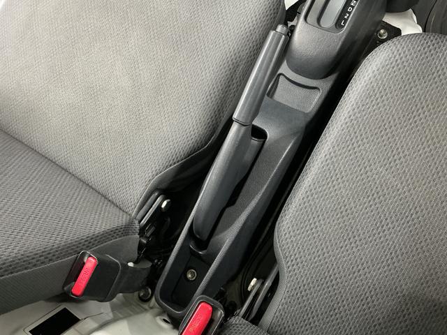 ハイゼットトラックスタンダード　ＡＴ　禁煙　ワンオーナー　ラジオ　３方開ＡＴ車　１年保証　禁煙車　ワンオーナー　ラジオ　３方開　ゲートプロテクター　リアゲートチェーン　キーレスエントリー　ドアバイザー　ヘッドライトレベライザー　オーバーヘッドシェルフ　パワーウインドウ（兵庫県）の中古車