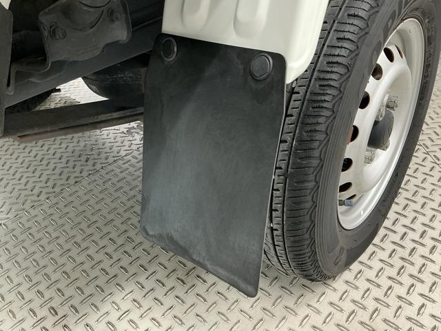 ハイゼットトラックスタンダード　ＡＴ　禁煙　ワンオーナー　ラジオ　３方開ＡＴ車　１年保証　禁煙車　ワンオーナー　ラジオ　３方開　ゲートプロテクター　リアゲートチェーン　キーレスエントリー　ドアバイザー　ヘッドライトレベライザー　オーバーヘッドシェルフ　パワーウインドウ（兵庫県）の中古車