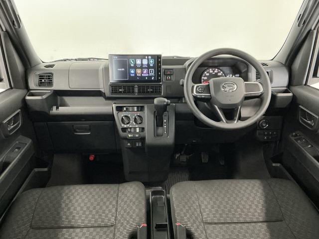ハイゼットカーゴ 中古車 クルーズ　ＣＶＴ　９インチディスプレイオーディオ　ＵＳＢ接続ＣＶＴ車　１年保証　９インチディスプレイオーディオ　バックカメラ　前後コーナーセンサー　ＵＳＢ接続　Ｂｌｕｅｔｏｏｔｈ　オートハイビーム　プッシュスタート　アイドリングストップ　横滑り防止装置