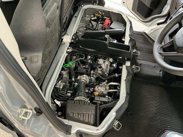 ハイゼットカーゴスペシャル CVT ラジオ コーナーセンサー 両側スライドCVT車 走行無制限1年保証 前後コーナーセンサー ラジオ オートハイビーム アイドリングストップ 横滑り防止装置 オートライト ヘッドライトレベライザー アクセサリーソケット 両側スライドドア(兵庫県)の中古車
